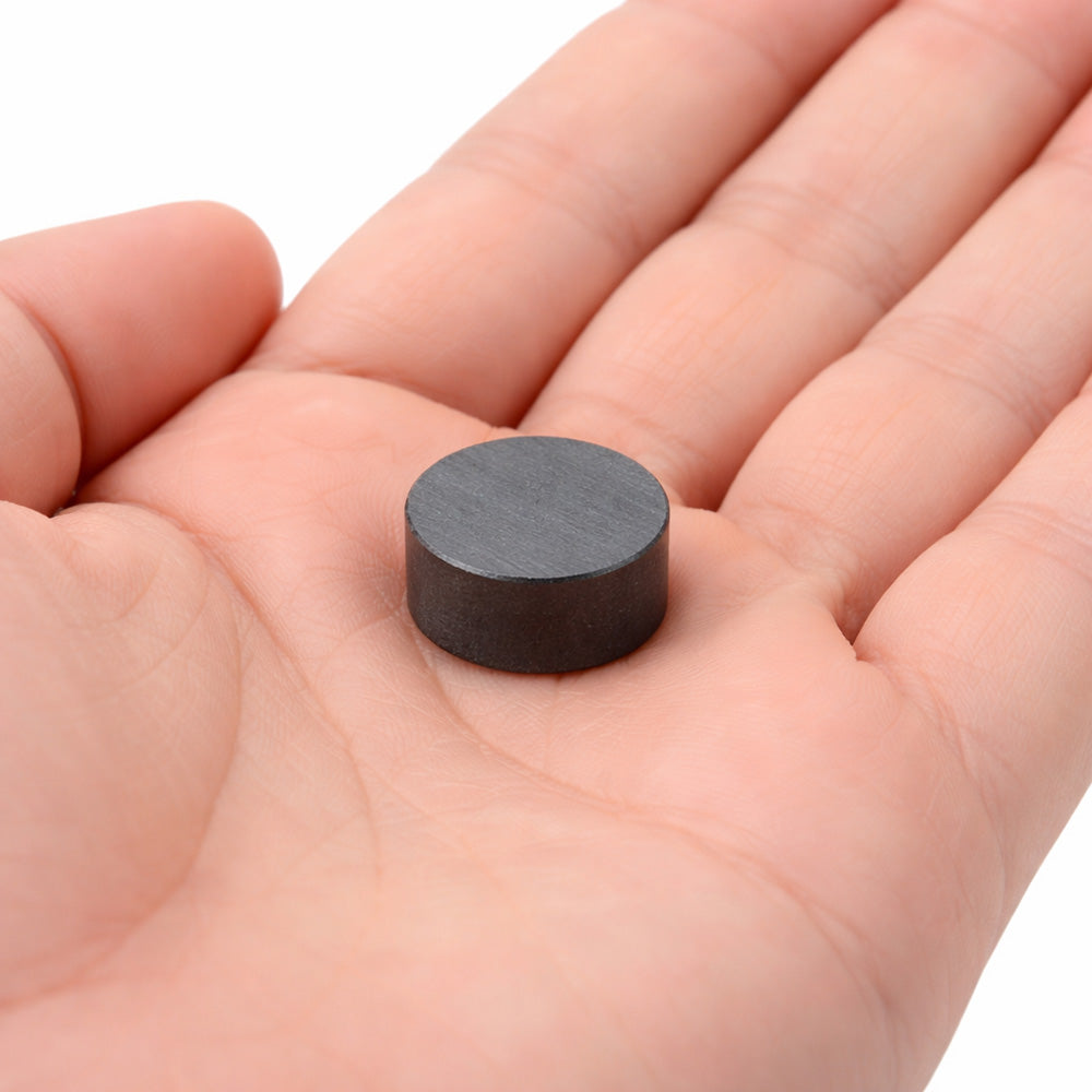 Ø15x10 mm Ferrite Magnet – Diameter: 15 mm, Thickness: 10 mm