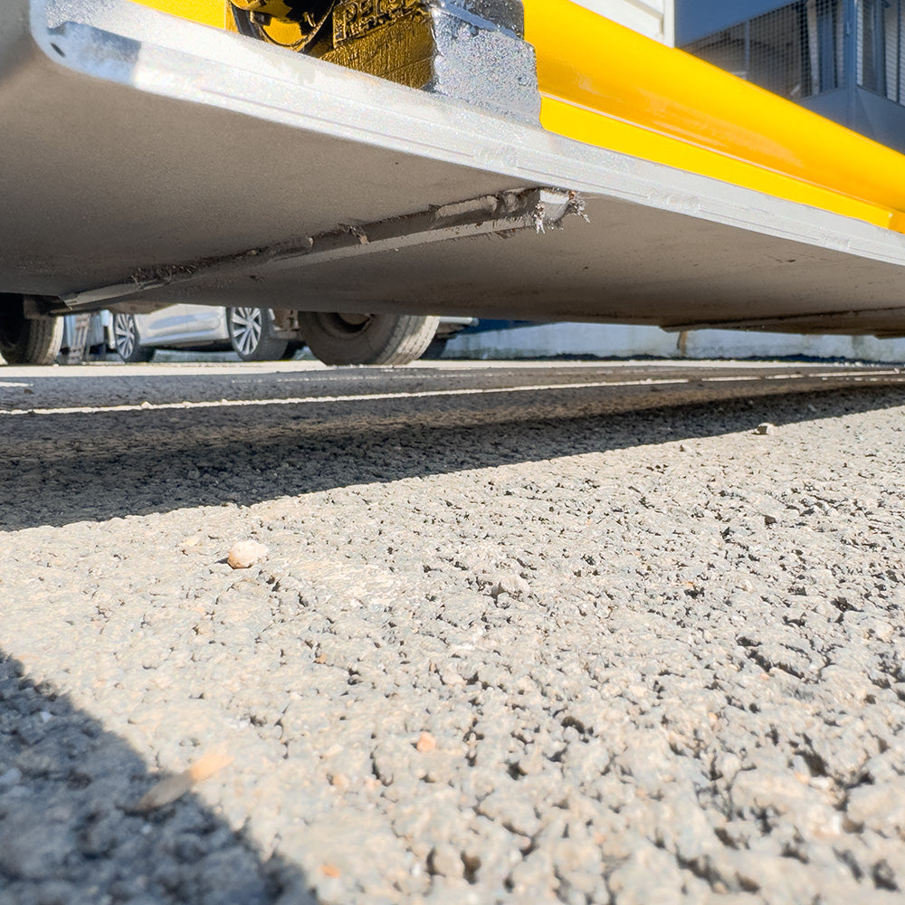 2300x200x40 mm Rear Vehicle Magnetic Sweeper