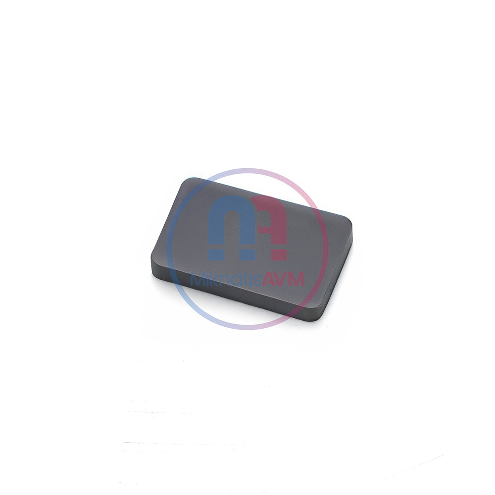 30x20x4 mm Ferrite Magnet - Y35 Grade