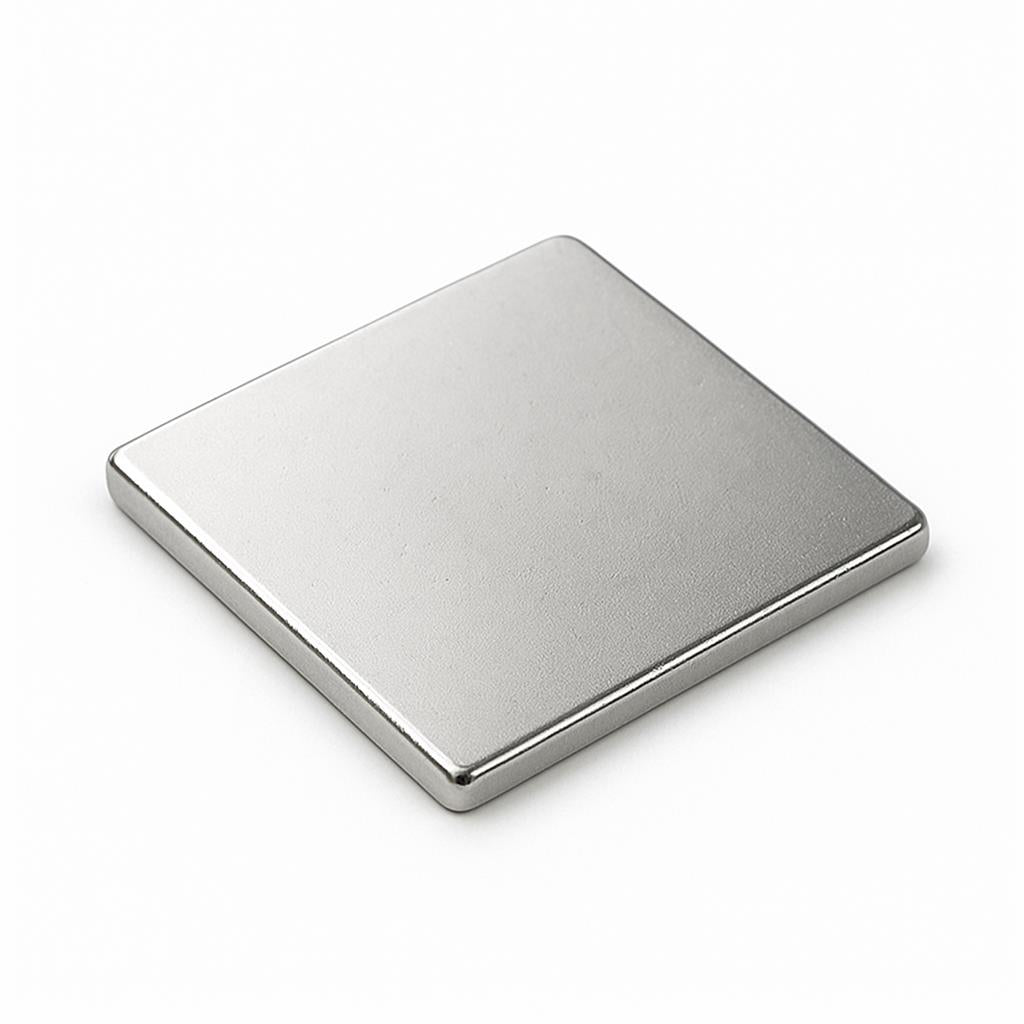 30x30x2 mm Neodymium Magnet (Length 30 mm × Width 30 mm × Thickness 2 mm)