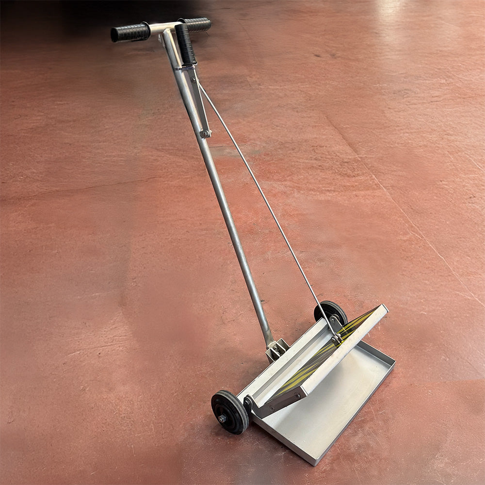 400x200x30 mm Easy-Clean Magnetic Sweeper – Compact, Practical, and Efficient Metal Collection Tool