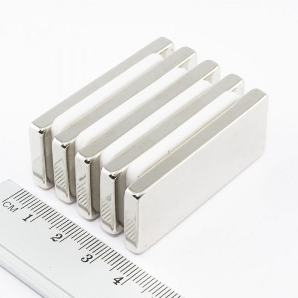 50x18x4 mm N45 Neodymium Magnet - For Display Purposes - Visual Representation