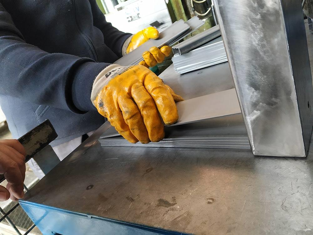 Sheet Metal Separation Magnet Plate - 200x100 mm