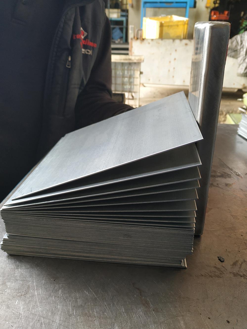 Sheet Metal Separation Magnet Plate - 200x100 mm